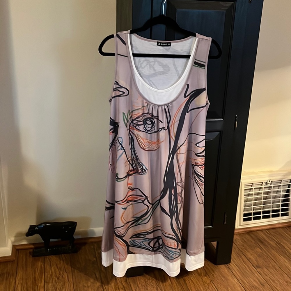 Sheilay XXL midi scribbles dress poly/cotton? Tan white tank
